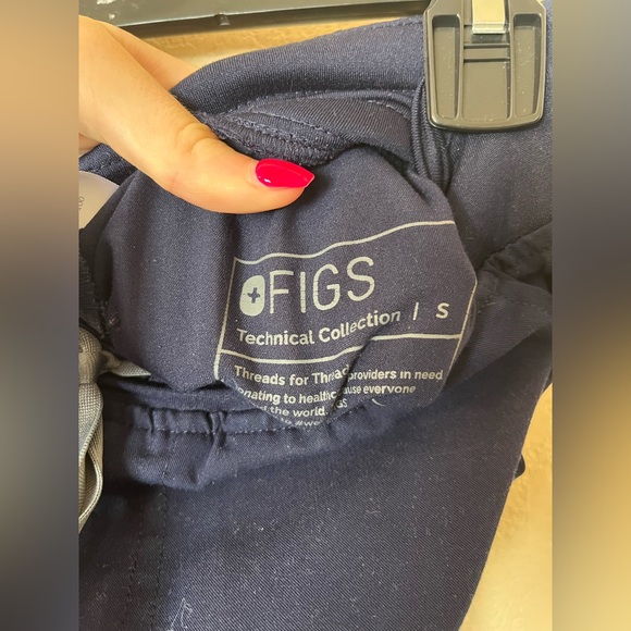 Figs Scrub Set - Picture 7 of 11